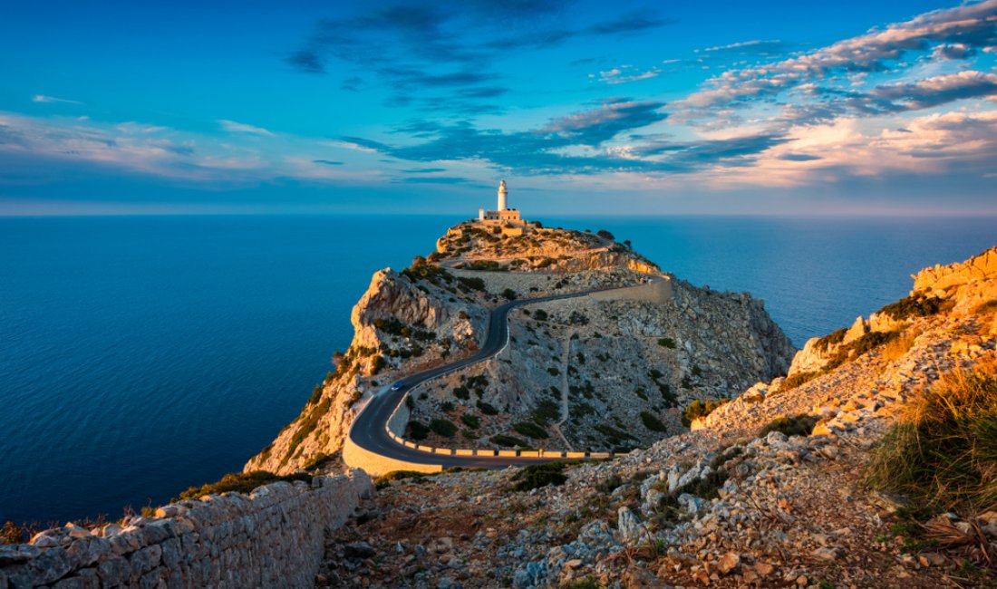 Il faro di Cap de Formentor. Credits Allard One / Shutterstock