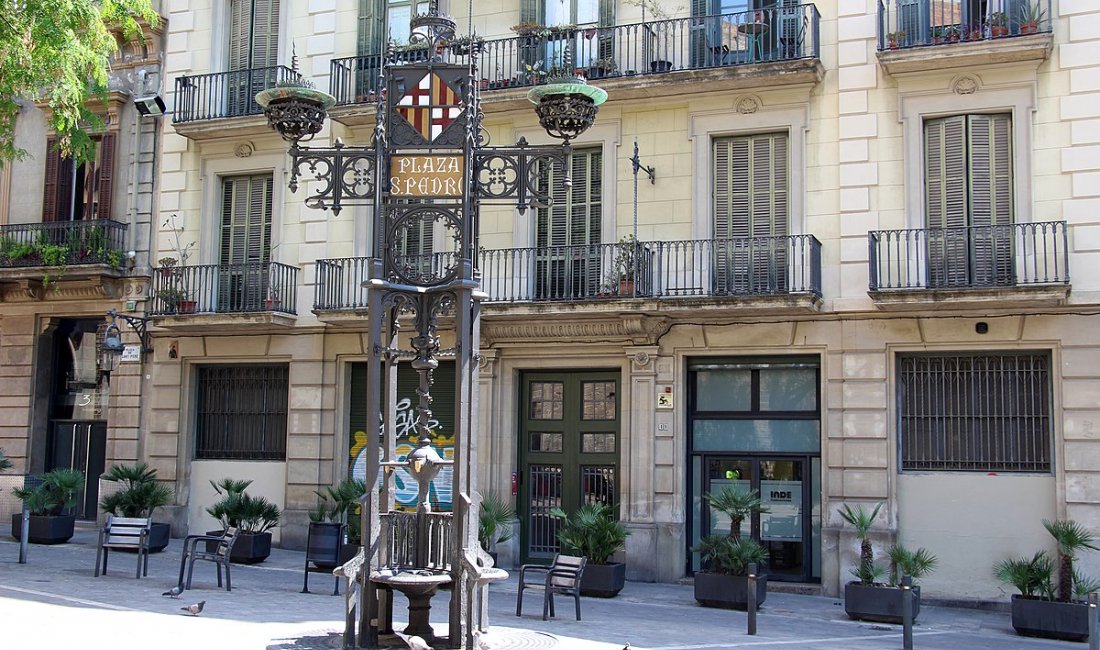 Barcelona, Plaça de Sant Pere | Credit Fred Romero Wikipedia Commons