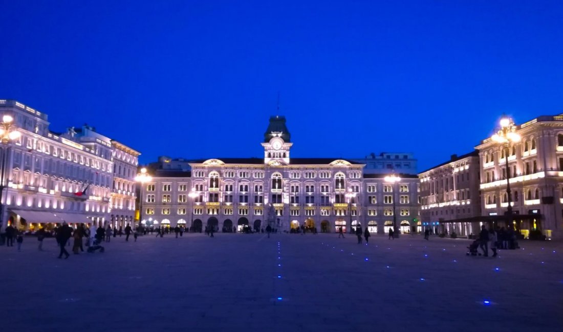 Piazza Unità d'Italia © Claudia Pezzetti