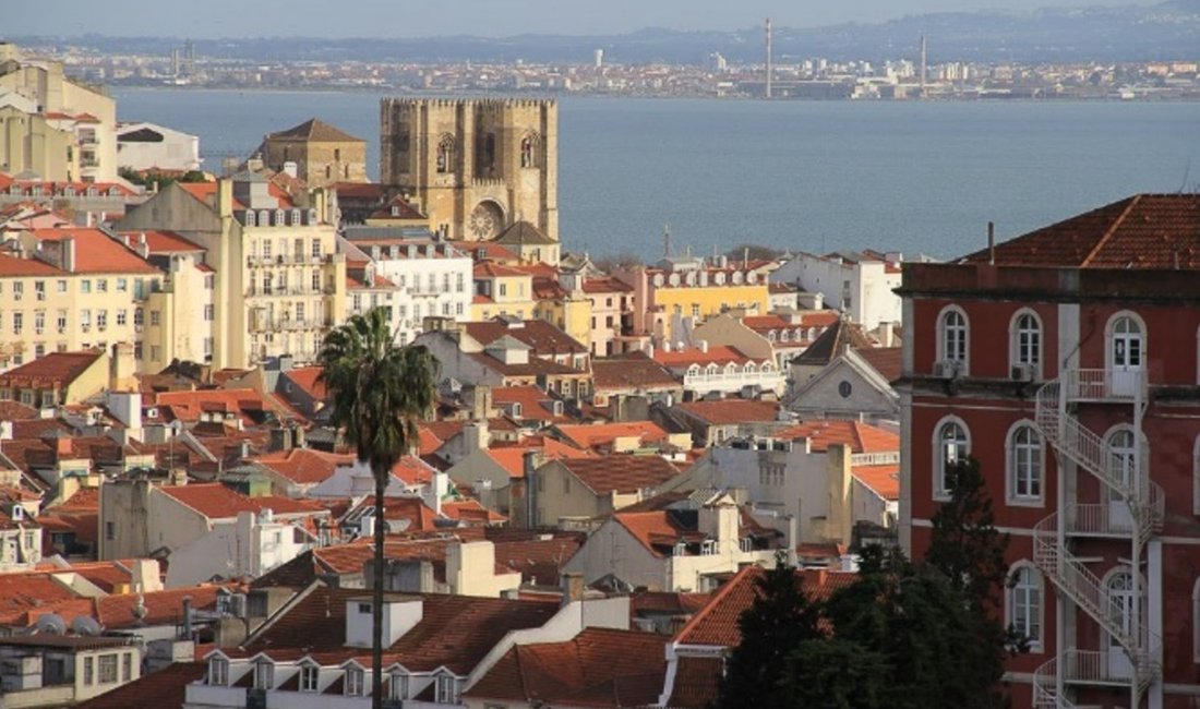 Panorama sulla Cattedrale Sé e il fiume Tago | Credit Umberto Miele