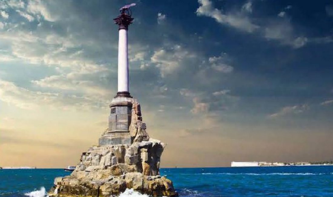 Sebastopoli, Monumento alle Navi affondate