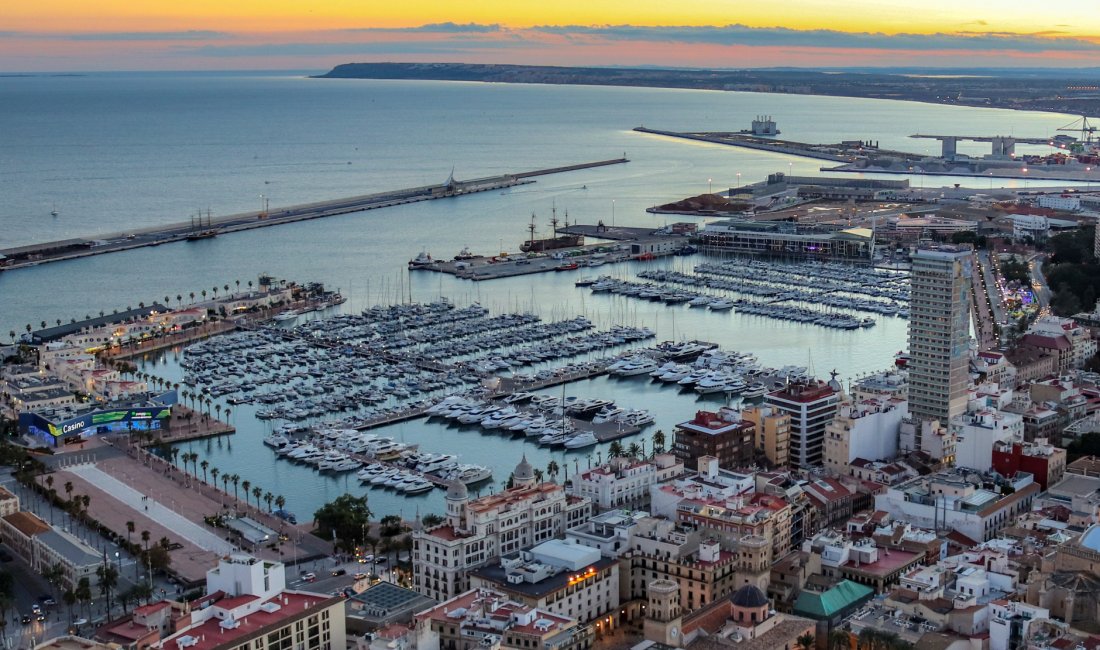 Alicante, un panorama che si tinge di arancio | Credit Guendalina Stabile - Eleutha