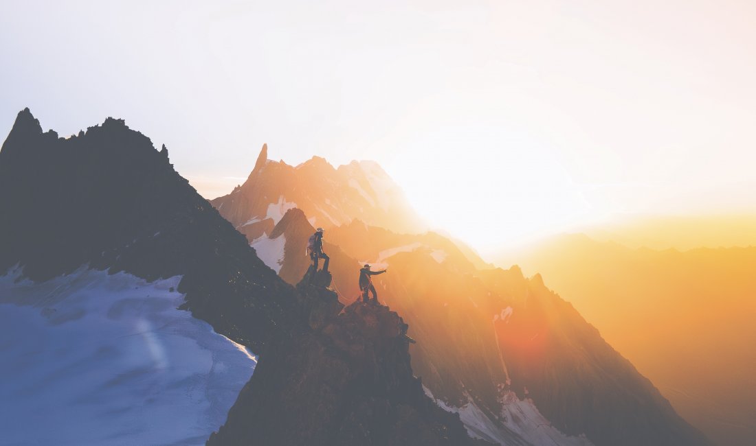 Due scalatori sulle Alpi francesi. Credits Jordan Manoukian, Banff BANFF Mountain Film Festival