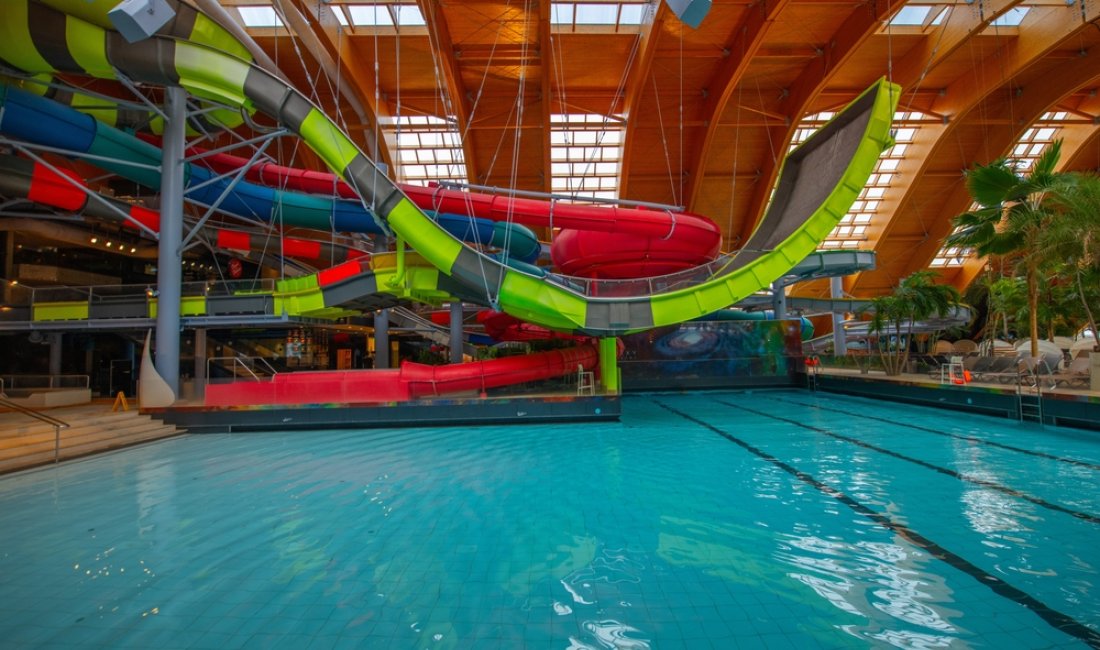 Sullo scivolo d'acqua delle Therme il divertimento è assicurato. Credits Altug Galip / Shutterstock