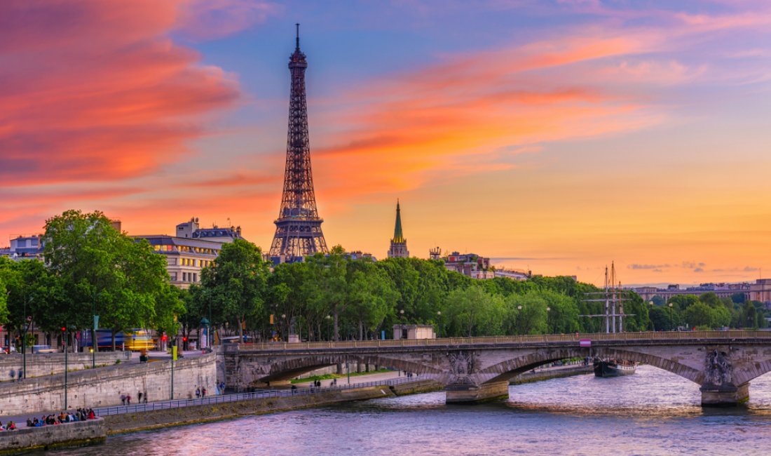 La Tour Eiffel al tramonto. Credits Catarina Belova / Shutterstock
