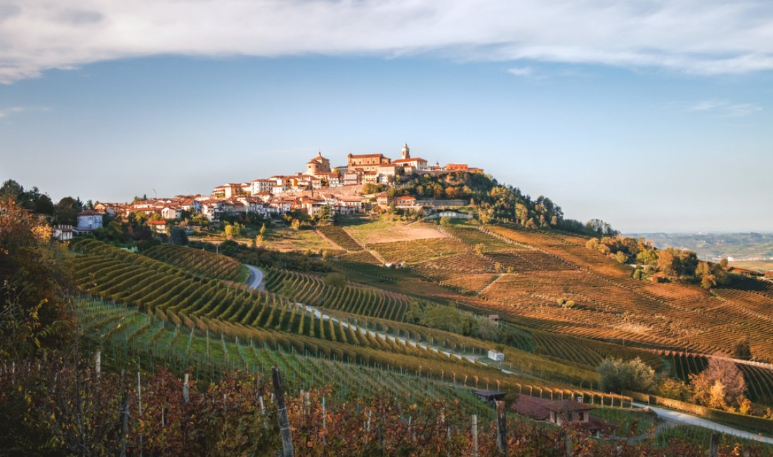 Una veduta di La Morra. Credits Codegoni Daniele / Shutterstock