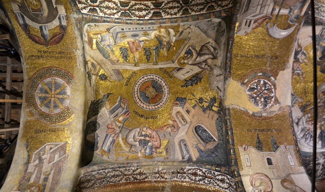 Mosaici della chiesa di San Salvatore fuori le Mura. Credits Maria Luisa Cianca / Shutterstock