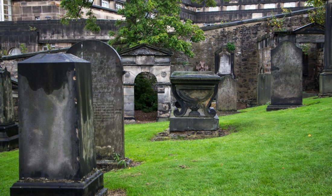 Old Calton Burial Ground © Beatrice Roat