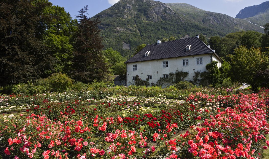 La Baroniet Rosendal. Credits Gertjan Hooijer / Shutterstock