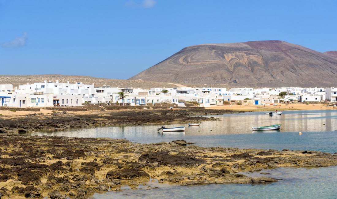 Le case bianche di Caleta de Sebo. Credits Giorgina Carini / Shutterstock