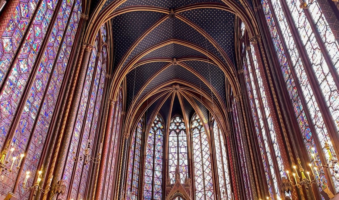 Le splendide vetrate della Sainte-Chapelle. Credits MagioreStock / Shutterstock