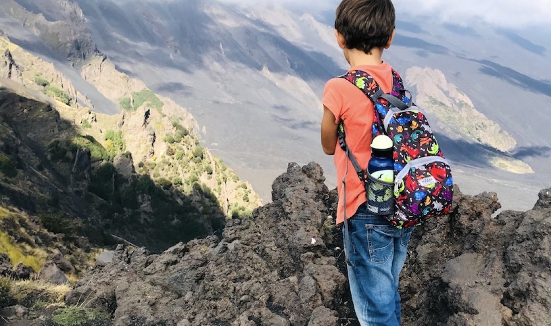 A tu per tu con la Valle del Bove © Peekaboo Travel Baby