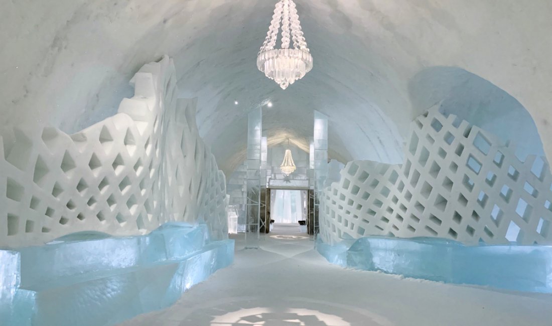 Una sala dell'Ice Hotel di Kiruna. Credits Marcia Cobar / Shutterstock