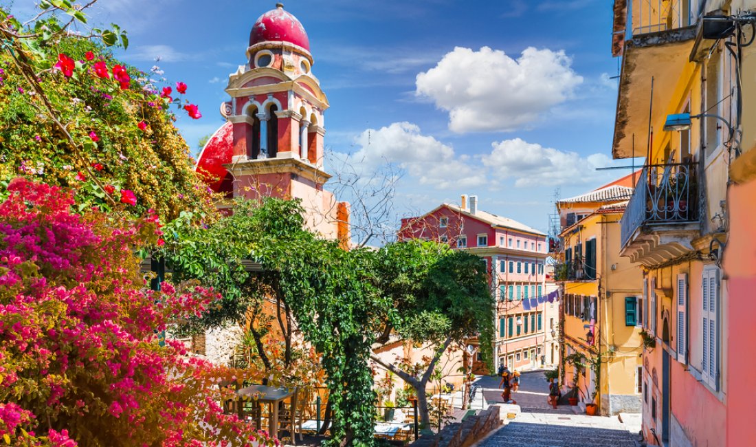 Kérkyra, una strada del centro storico. Credits Serenity-H / Shutterstock