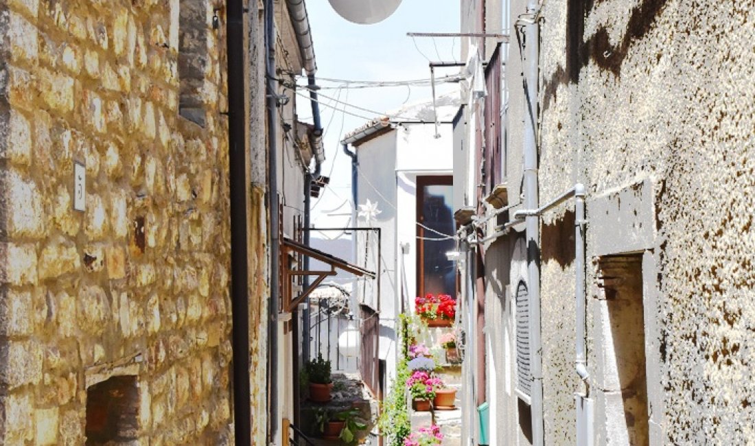 Vicolo nel centro storico di Pietragalla | Credit Ilaria Barulli