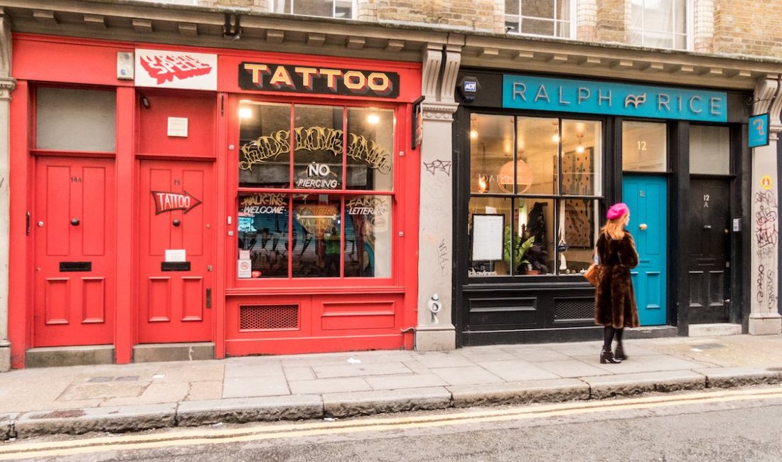 Londra, vetrine di Brick Lane. Credits Chrispictures / Shutterstock