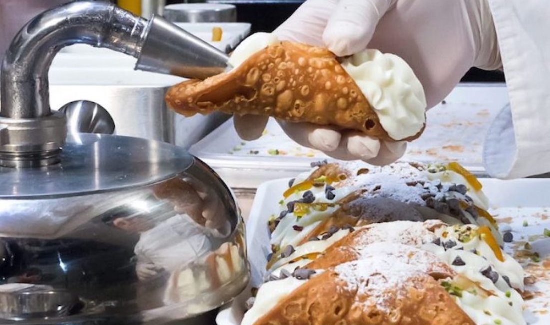 Cannoli siciliani, ovviamente preparati sul momento