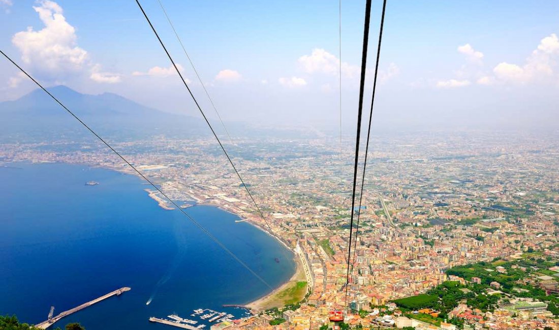 La migliore veduta del Golfo di Napoli, dal Monte Faito