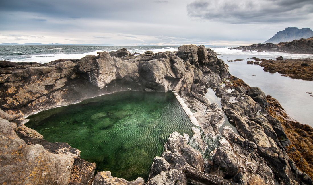 Islanda, piscine naturali nei Westfjords. Credits Mike-Hubert.com / Shutterstock
