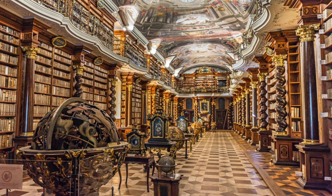 La Biblioteca del Clementinum. Credits legacy1995 / Shutterstock
