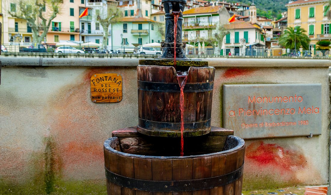 Dolceacqua, la fontana del Rossese