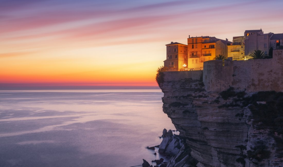 Corsica, tramonto su Bonifacio