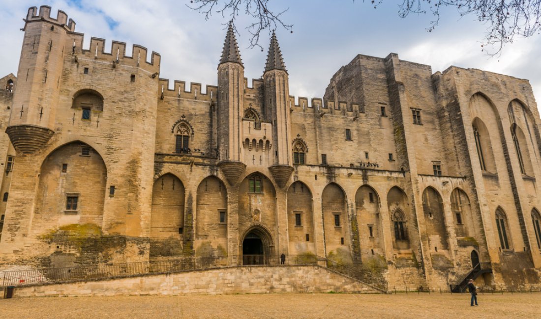 Avignone, il maestoso palazzo dei Papi