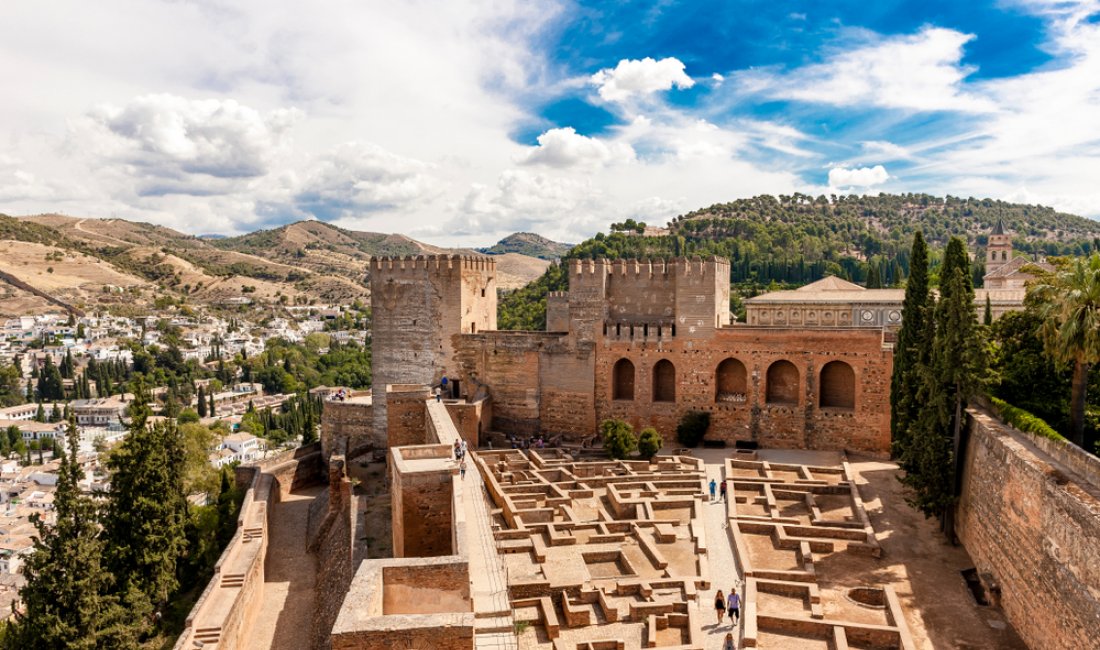 Le mura dell'Alcazaba