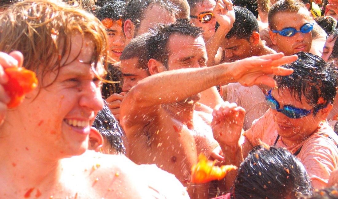 La tomatina di Buñol. Credits Megapixeles.es / Shutterstock