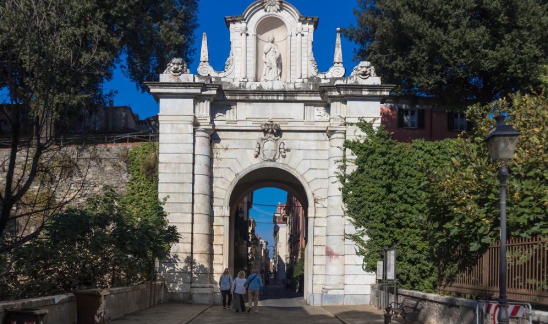 Entrando a Sarzana