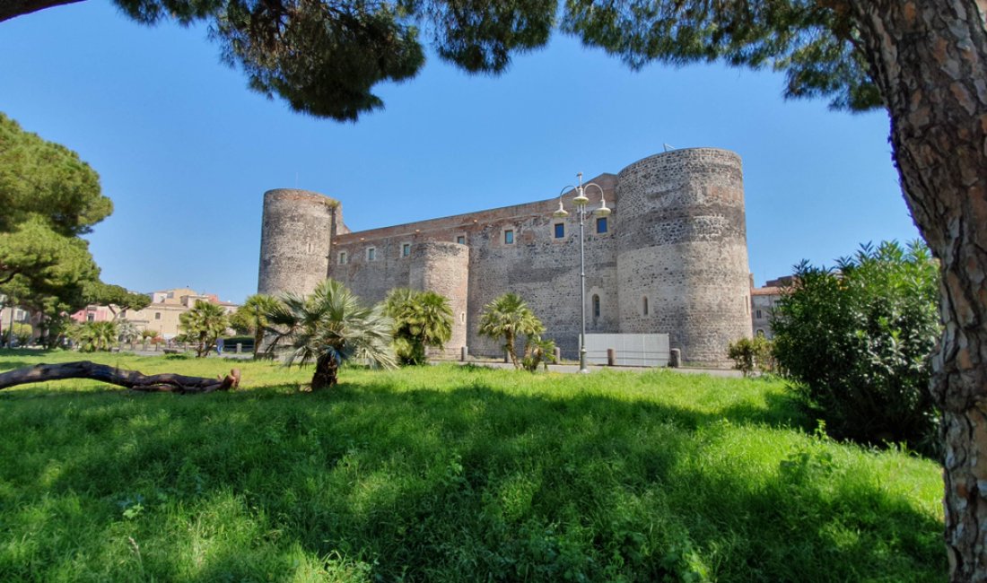Castello Ursino, Catania medievale