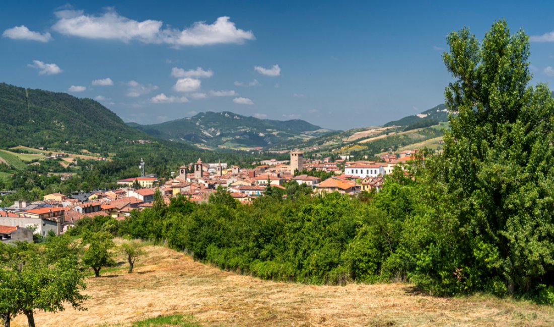 Il suggestivo borgo di Varzi nel Pavese
