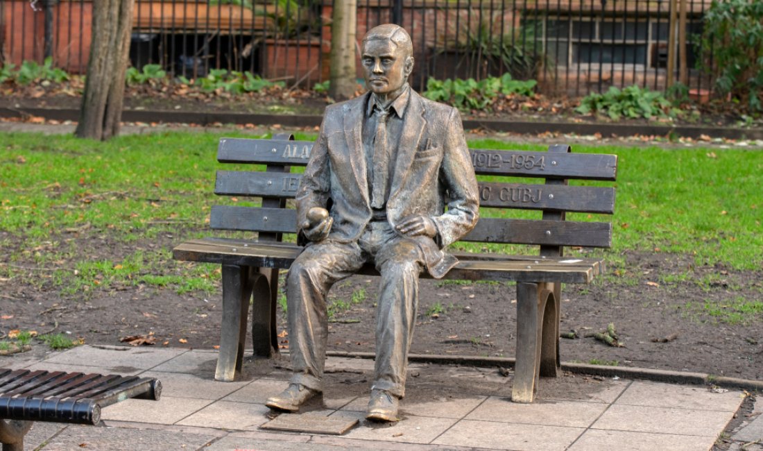  Alan Turing, genio di Manchester 