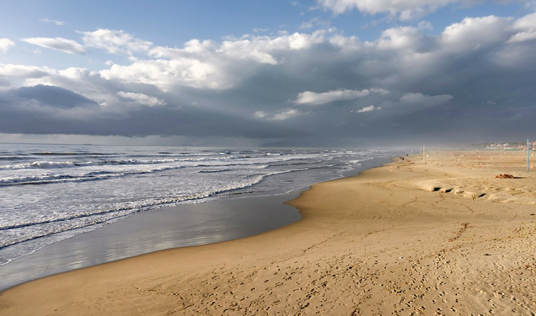 Versilia, romantico mare d'inverno