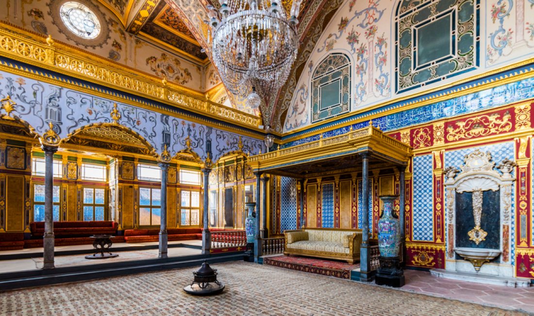 La sala del trono. Credits Resul Muslu / Shutterstock
