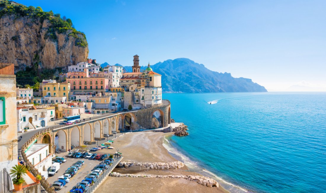 Costiera Amalfitana: Atrani e la sua spiaggia