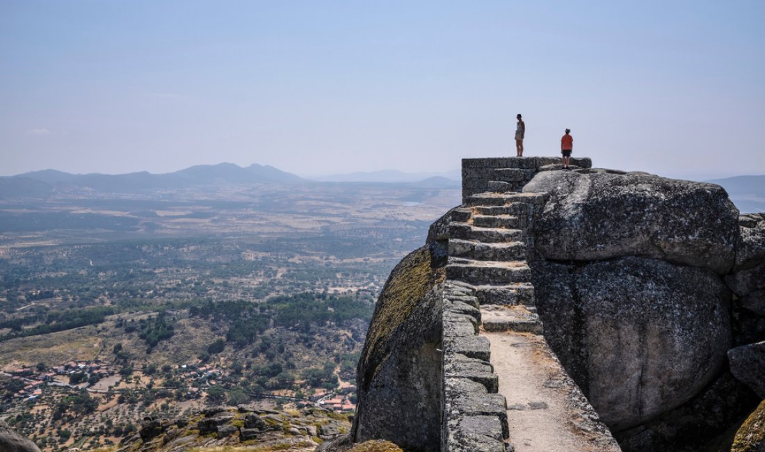 La vista dagli spalti del Castelo de Monsanto