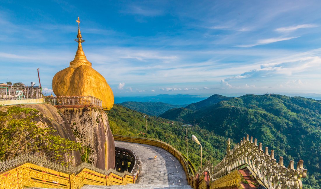 La pagoda di Kyaiktiyo, Myanmar 