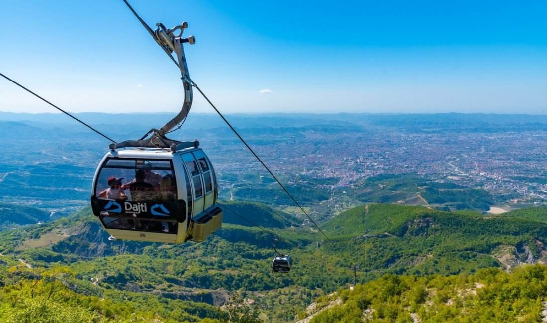 La funivia del Monte Dajti. Credits trabantos / Shutterstock