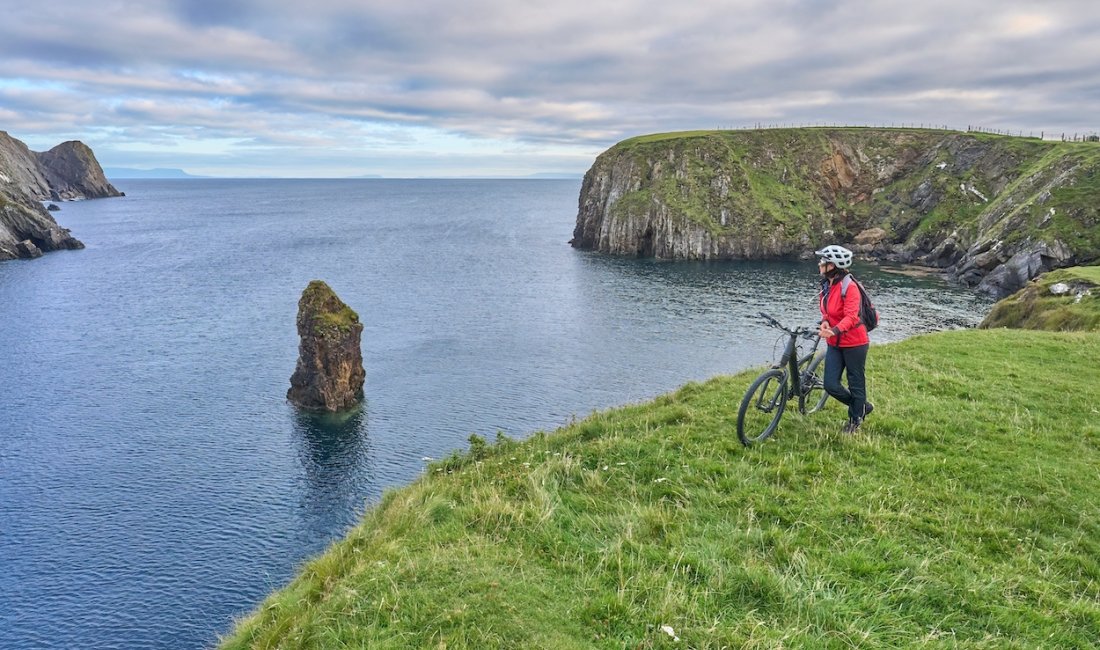 In bici nel Donegal. Credits Umomos / Shutterstock