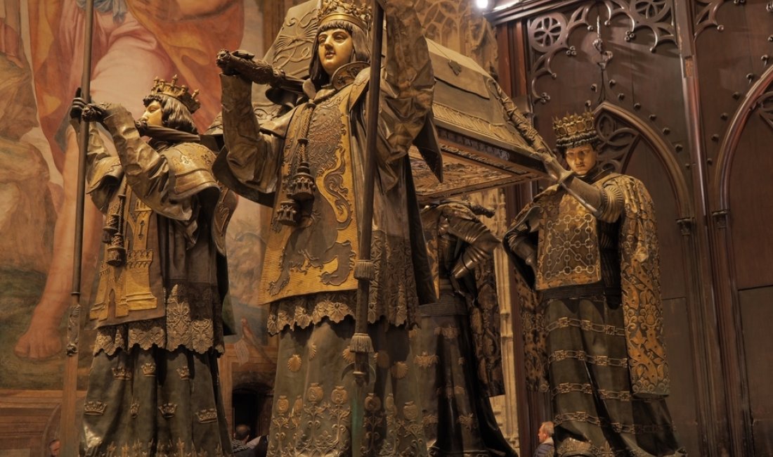 Particolari della tomba di Cristoforo Colombo. Credits Javier Click Martinez / Shutterstock