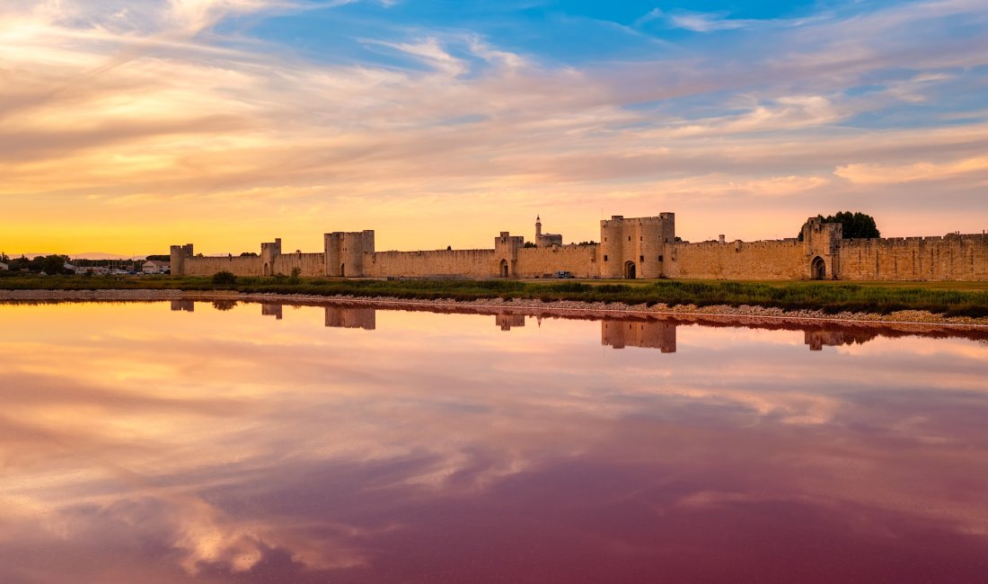 Le mura di Aigues-Mortes. Credits Boris Stroujko / Shutterstock