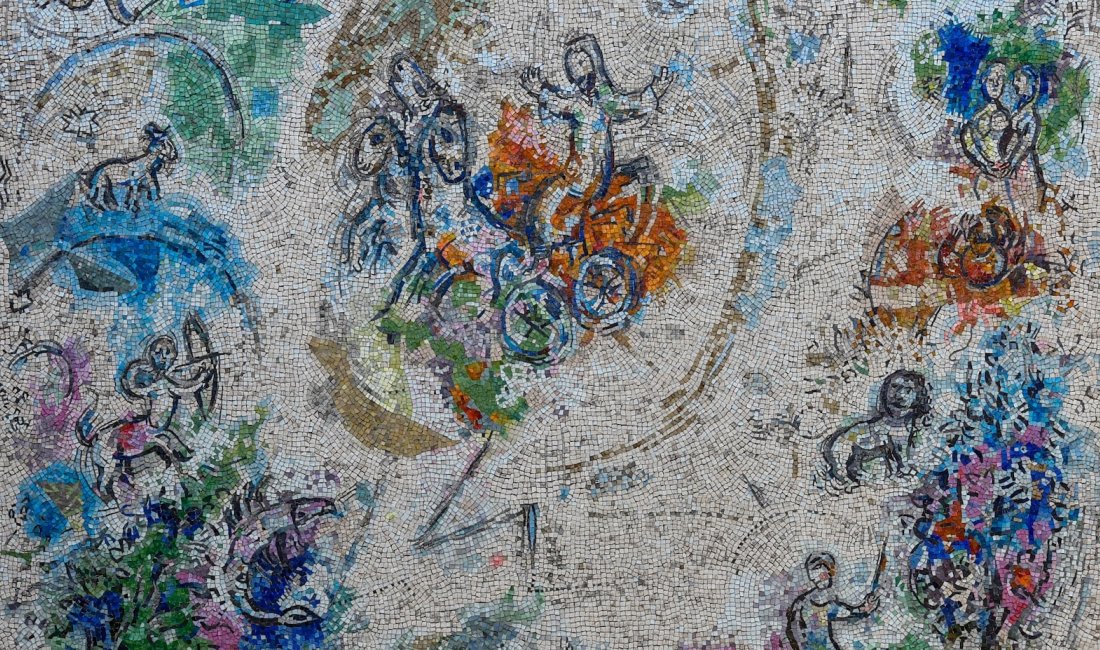 Un mosaico di Chagall al Musée National Marc Chagall di Nizza. Credits Felix Lipov / Shutterstock