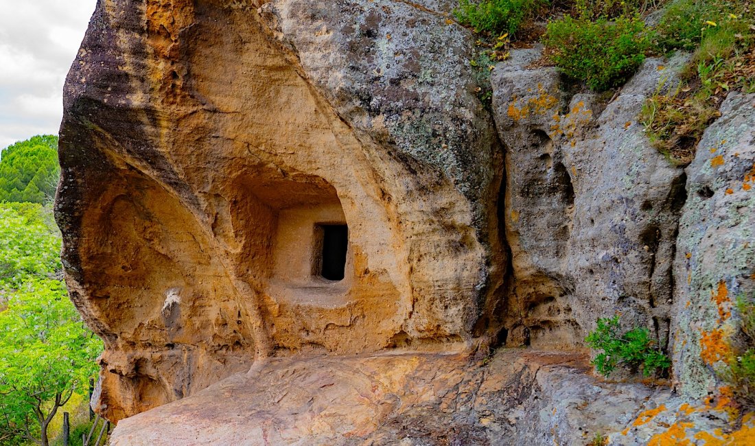 Domus de janas di Fossada Escalaplano. Credits ivan canavera / Shutterstock