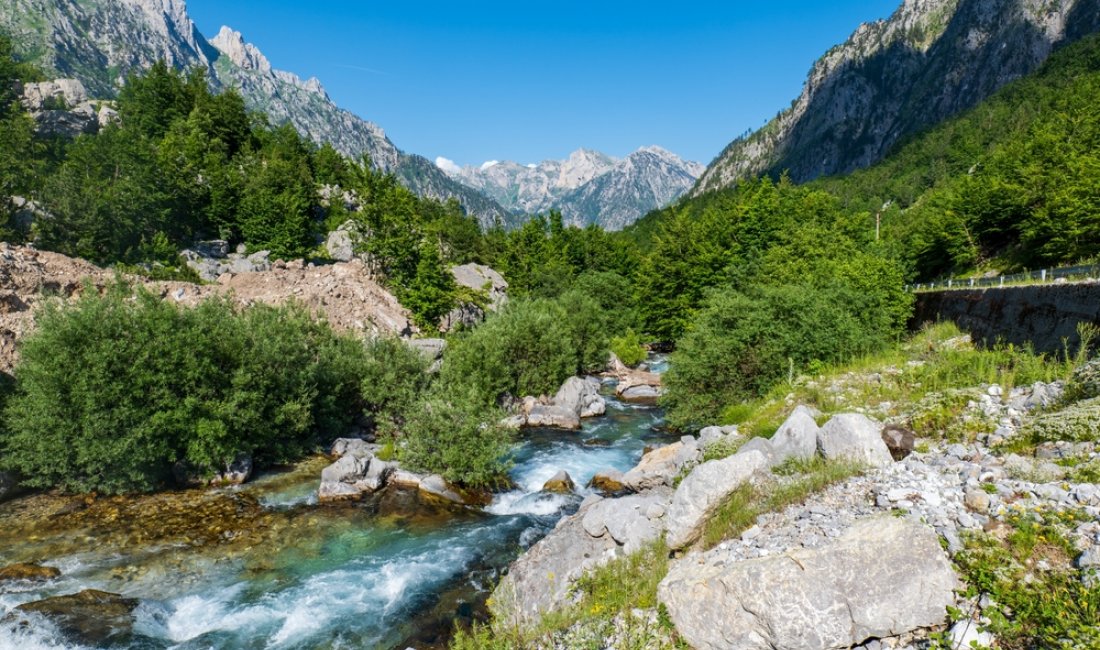 Le Alpi Albanesi presso Theth. Credits Marius Karp / Shutterstock