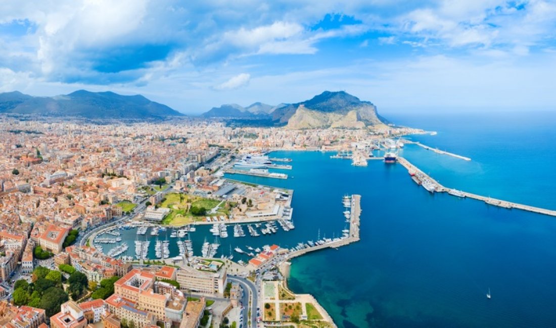 Una veduta di Porto Palermo. Credits saiko3p / Shutterstock