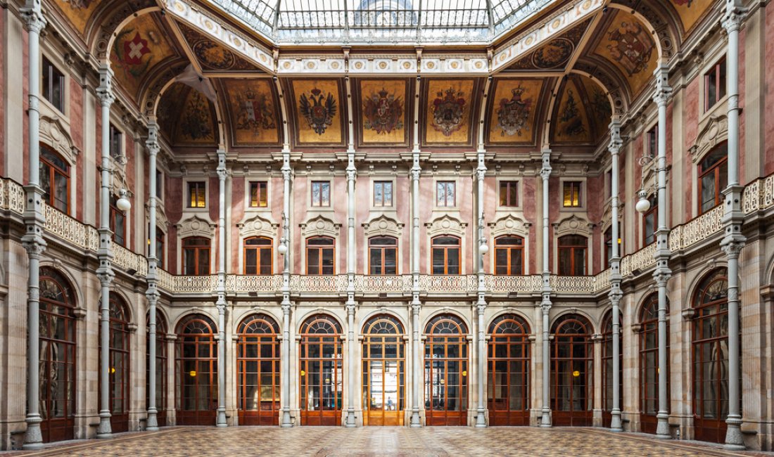 Porto: il sontuoso Palacio da Bolsa