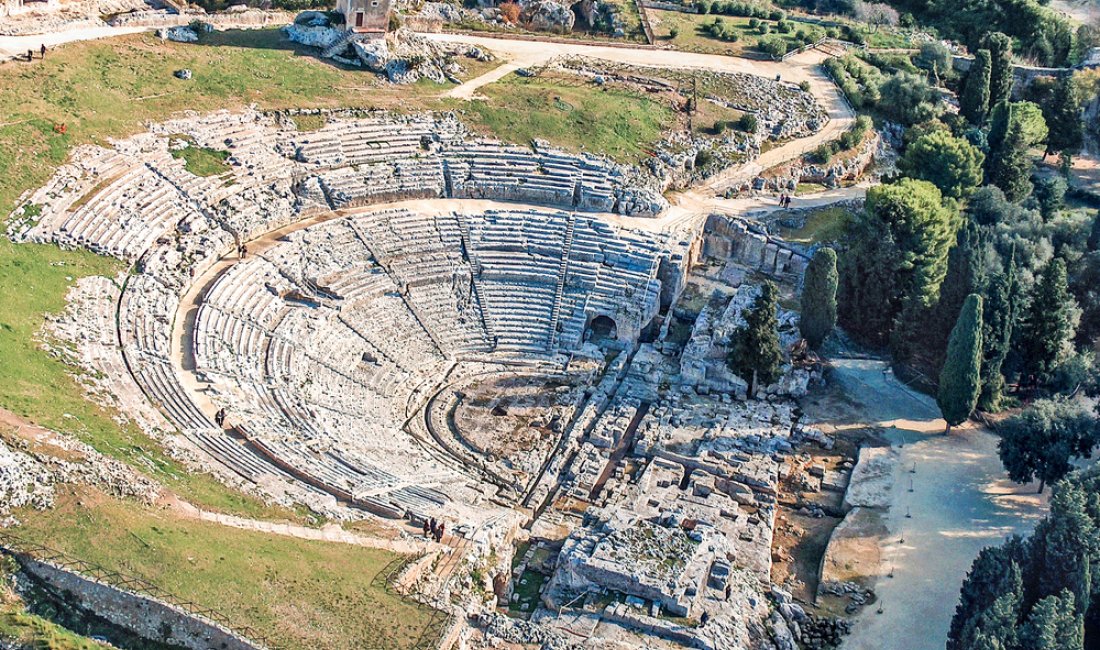 Il teatro greco. Credits Michele Ponzio / Shutterstock