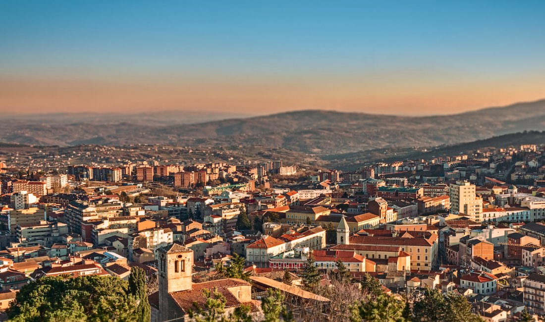 Un dolce panorama di Campobasso. Credits Enzoartinphotography / Shutterstock