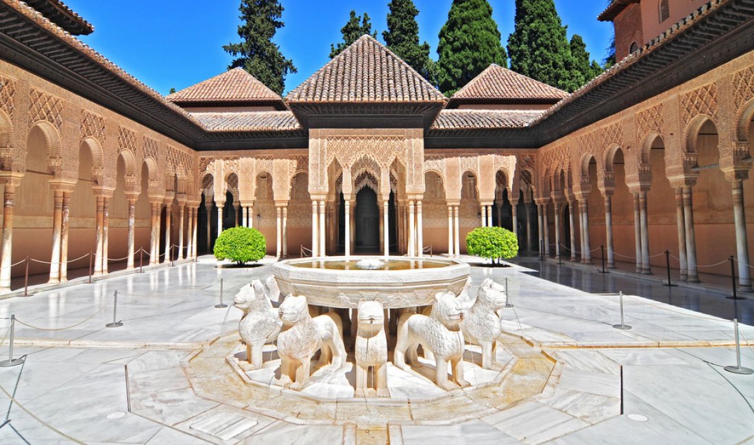 Patio de los Leones, Alhambra